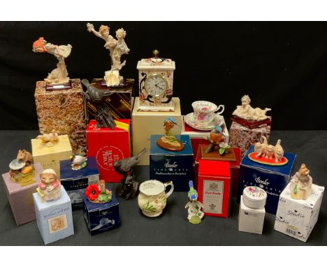 A Mason's Blue Mandalay pattern mantel clock, boxed; a Royal Albert Anemone pattern teacup and saucer, boxed; a Royal Doulton