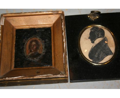 18th Century miniature oil painting, portrait of a gentleman, together with a quantity of other miniature portraits