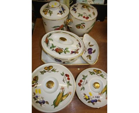 Quantity of Royal Worcester 'Evesham'