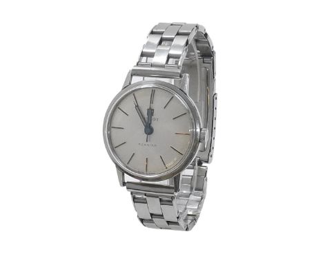 Tissot Seastar stainless steel gentleman's bracelet watch, circular silvered dial with baton markers, centre seconds and lumi
