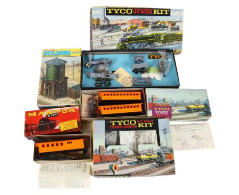 TYCO - a group of 5 Tyco HO scale precision engineered model display kits, to include 1860 platform car Western &amp; Atlanti