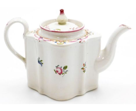 An early 19thC Newhall porcelain teapot, pattern 213, with sprigs of rosebuds and foliage, circa 1796-1805, 15cm high.