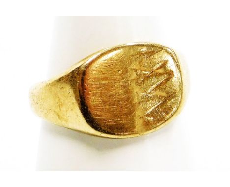 A 9ct gold gents signet ring, with half patterned oval ring head, hallmarks rubbed, 5.2g. 