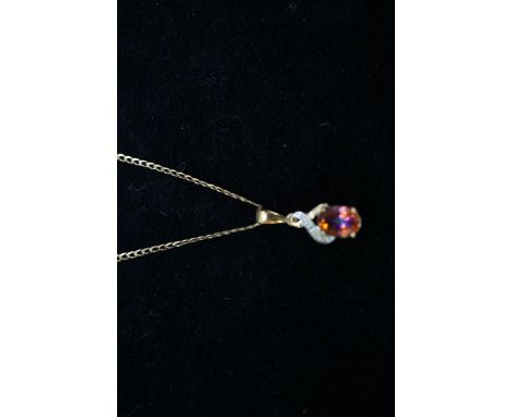 9ct Gold chain &amp; pendant