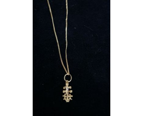 9ct Gold chain &amp; pendant 