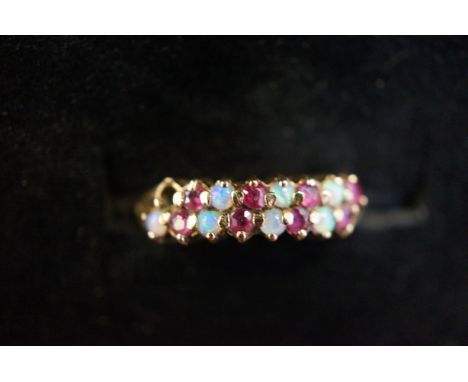 9ct Gold ring set with ruby &amp; opal Size P (1 opal missing)