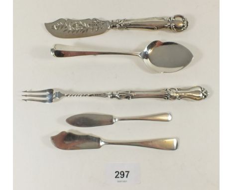 Three silver butter knives, a silver pickle fork and a silver preserve spoon, weighable silver 66g