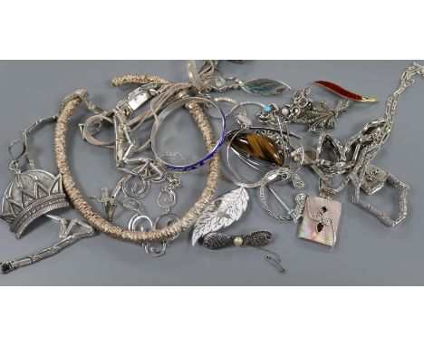 Mixed mainly silver jewellery including ram's head bangle, enamelled necklace etc.