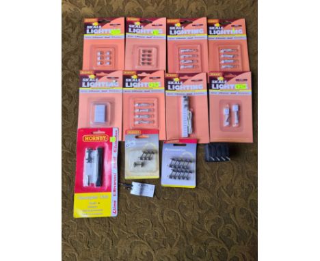 Hornby Skaledale lighting and other accessories.