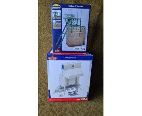Bachmann Branch Line Scene Craft industrial buildings and structures, Colliery Pit Head Lift and Coaling Tower.