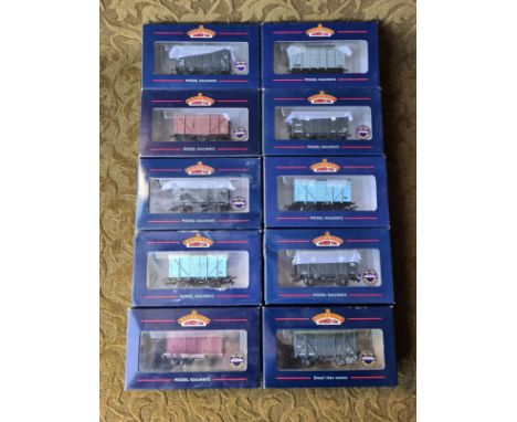 10 x Bachmann Branch Line company logo vans.