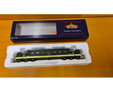 Bachmann 32-525DS Class 55 D9007 "Pinza" BR two tone green with sound.  DCC ready.