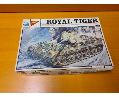 Nichimo Royal Tiger 1/35 scale Tank.  Remote control missing.