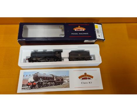 Bachmann 32-277 K3 61949 BR lined black late crest stepped Tender.  DCC ready.