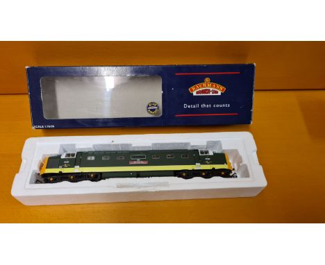 Bachmann 32-525A Class 55 Deltic 55 002, "The Kings Own Yorkshire Light Infantry" BR Green.