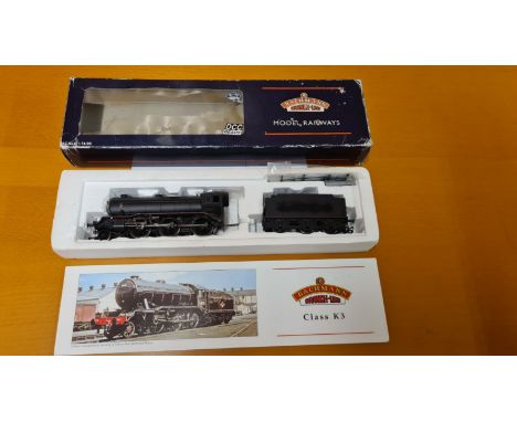 Bachmann 32-275 K3 LNER 2934 Black Group Standard Tender.  DCC ready.  LNER rubbed off.