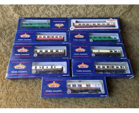 9 x Bachmann Branch Line railway carriages.