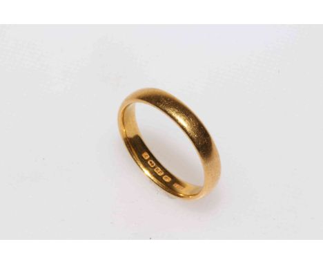 22 carat gold wedding band ring.