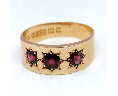 9ct rose gold 3 Ruby stone gypsy set ring 