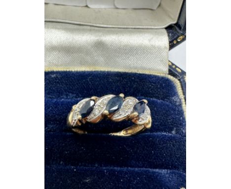 9ct gold diamond &amp; sapphire dress ring (1.8g) 