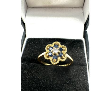 18ct gold vintage sapphire and diamond set cluster ring (2.8g) 