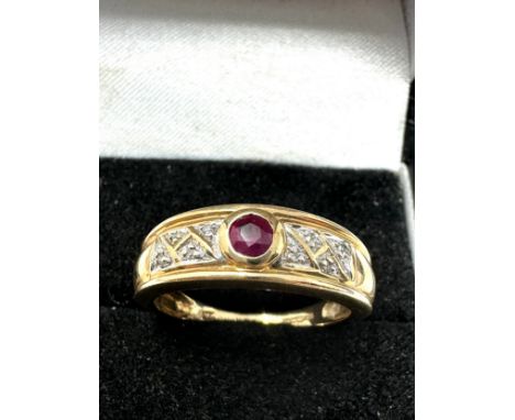 9ct gold vintage diamond and ruby set dress ring (4.1g) 