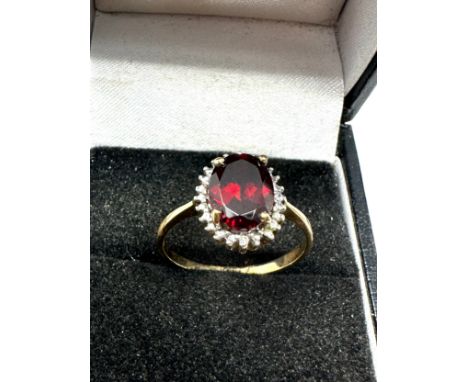 9ct gold diamond &amp; garnet oval halo ring (2.1g) 