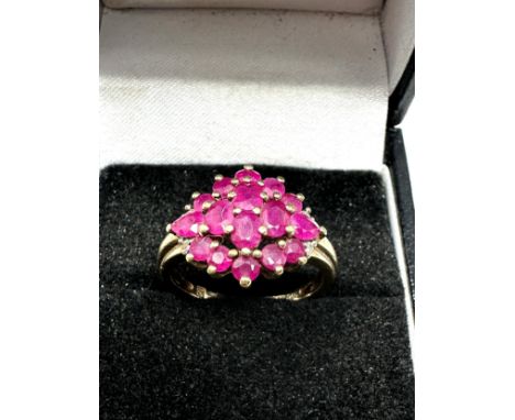 9ct gold vintage ruby and diamond set cluster ring (3g) 