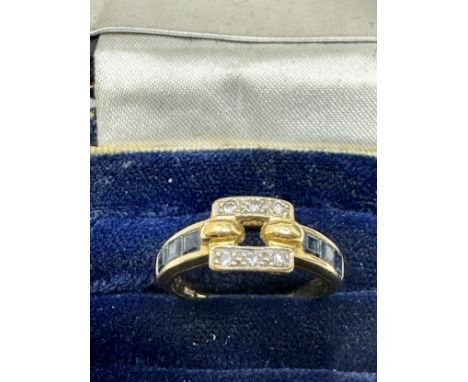 18ct gold vintage diamond and sapphire set buckle ring (3.1g) 