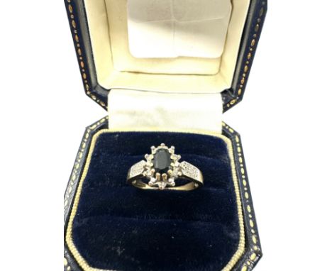 9ct gold vintage sapphire and diamond ring (2.7g) 