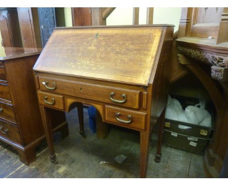 A good quality Edwardian mahogany ladies writing bureau with inlaid floral, urn, ribbon and further detail, the fall flap enc