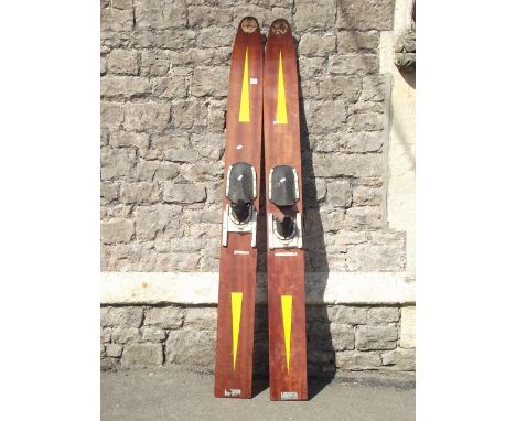 A pair of vintage Borden Estuary brand wooden water skis