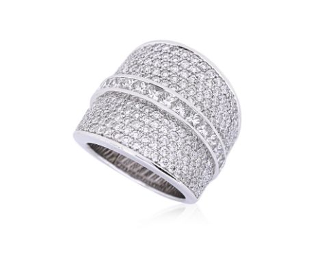 A LARGE DIAMOND RING BY MESSIKA Featuring princess and round brilliant cut diamonds totalling approximately 4.15 Cts, mounted