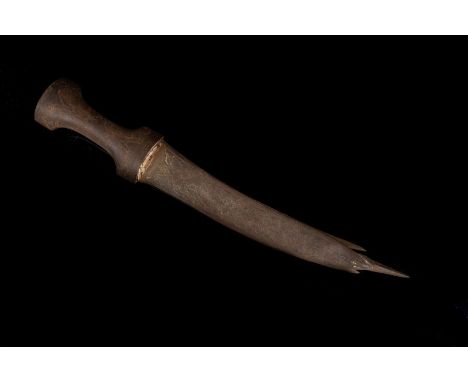 Islamic Art A three bladed steel dagger India, 19th century . . Cm 50,00.