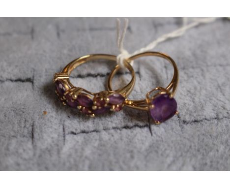 2 Ladies Amethyst set rings 5.1g total weight 