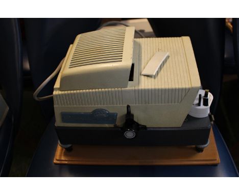 Braun of Nurnberg Paximat Projector 