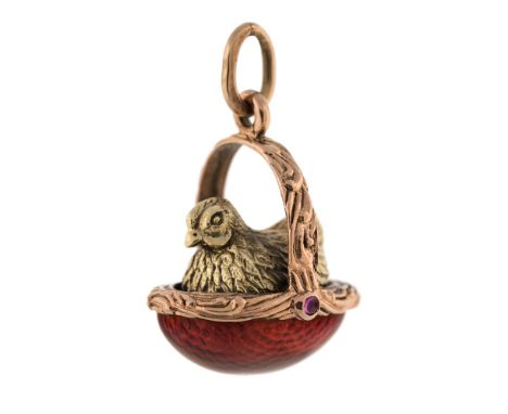 A FABERGE GOLD EGG AND GUILLOCHE ENAMEL PENDANT WITH A GOLDEN HEN IN A BASKET, HENRIK WIGSTROM, ST. PETERSBURG, 1908-1917form