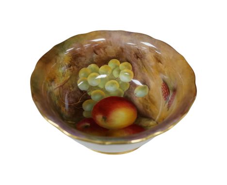 A Royal Worcester fruit painted bowl, signed H Price, 18cm diameter.Condition - good Painted by Horace Price; date-code 1938.