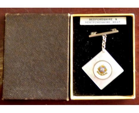 Bedfordshire and Hertfordshire Regiment sweetheart brooch, pearl backed with the insignia mounted in the centre this is an at
