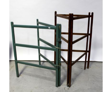 A vintage 'The Handy 2 in 1 Ladder', a similar painted ladder and two vintage clothes horses (4).