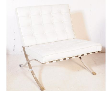 Mies Van Der Rohe for Knoll manner - A contemporary Barcelona style lounge chair. Having rectangular button back, backrest an