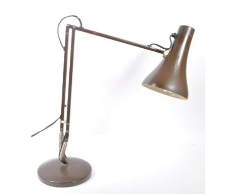Herbert Terry &amp; Sons - A retro mid Century Herbert Terry model 90 industrial anglepoise work factory desk / table lamp li