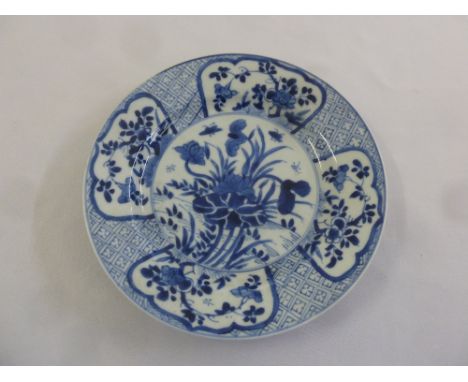 Kangxi 18th century Chinese blue and white plate with stylised floral decoration to front and reverse