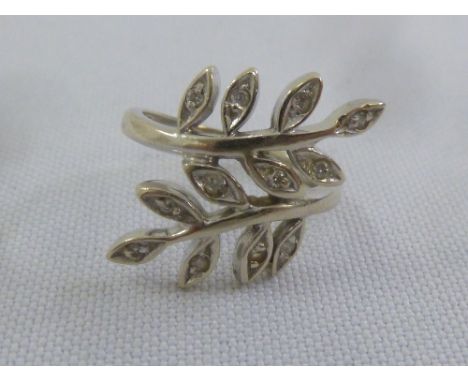 14ct white gold and diamond olive branch ring, approx total weight 3.2g