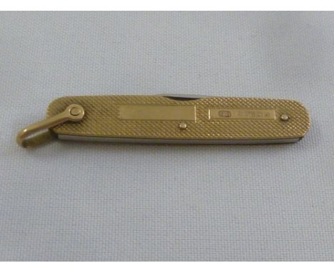 9ct gold engine turned pen knife with steel blades