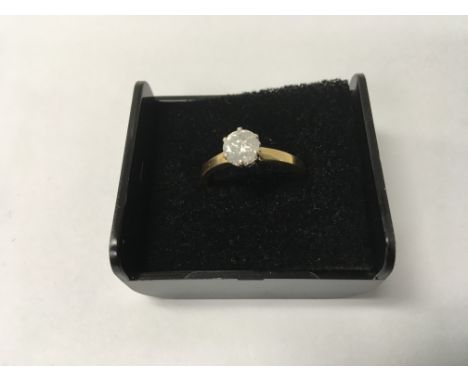 A 18 ct gold diamond solitaire ring 1 ct approx size P