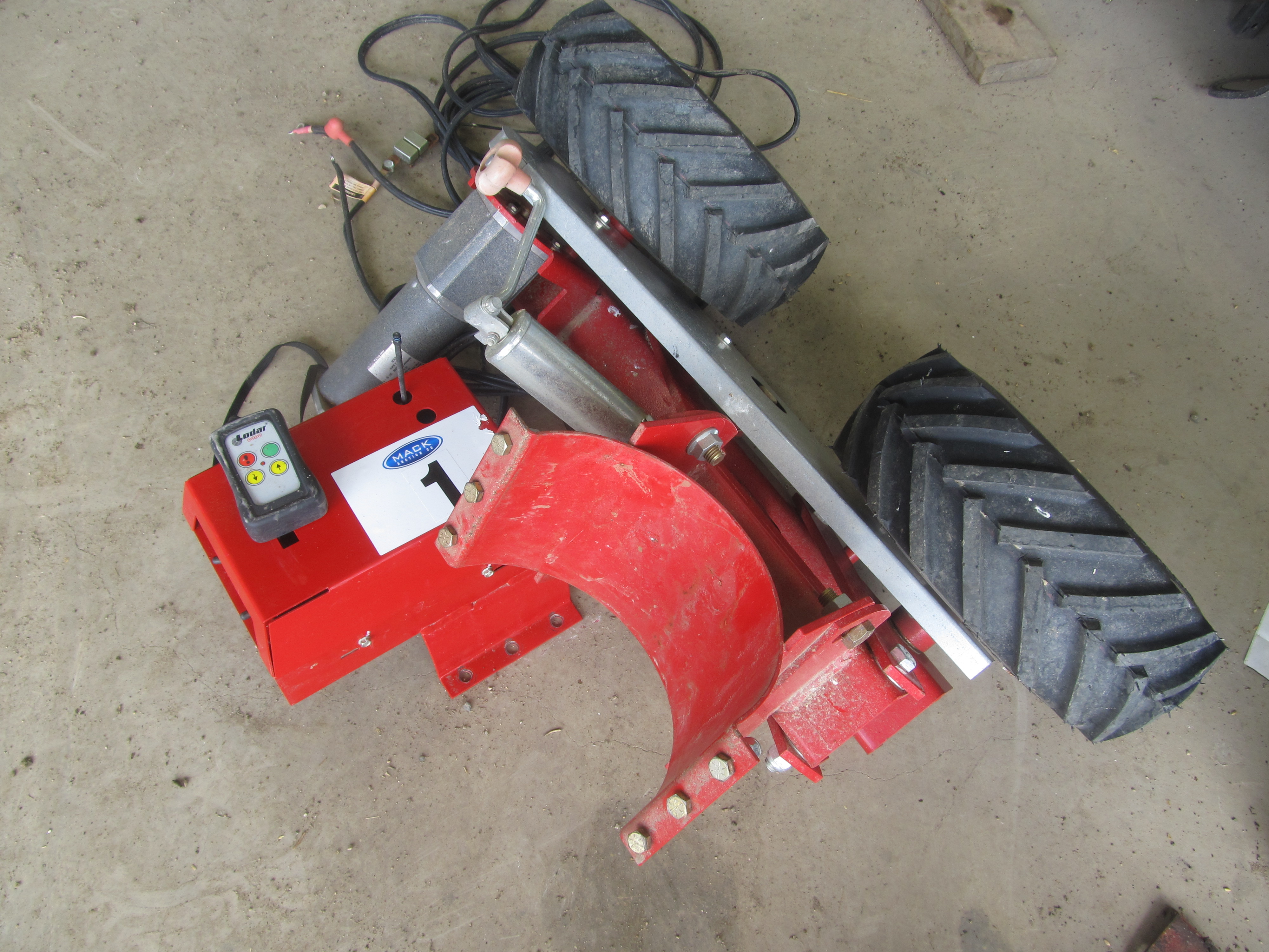LODAR 9000 SWING AUGER MOVER