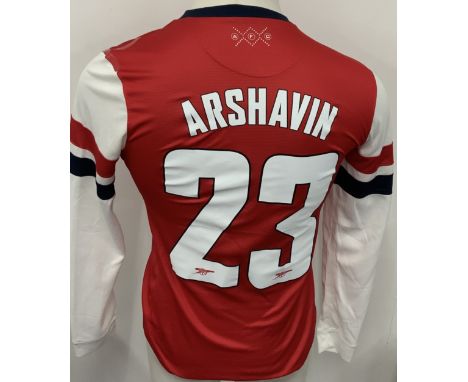 Arsenal 2012 - 2014 Home Match Worn Football Shirt: Red and white long sleeve Nike shirt with no badging to sleeves. Arshavin