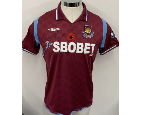 West Ham 2009 - 2010 Match Prepared Football Shirt: Claret and blue short sleeve poppy shirt with Premier League badging to s