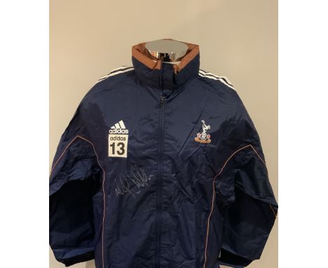 Tottenham 2000 - 2001 Football Players Training Kit: Number 13 used by Neil Sullivan. Comprises of rain jacket which is signe